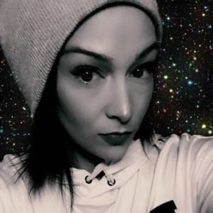 Meet your Posher, Dayna